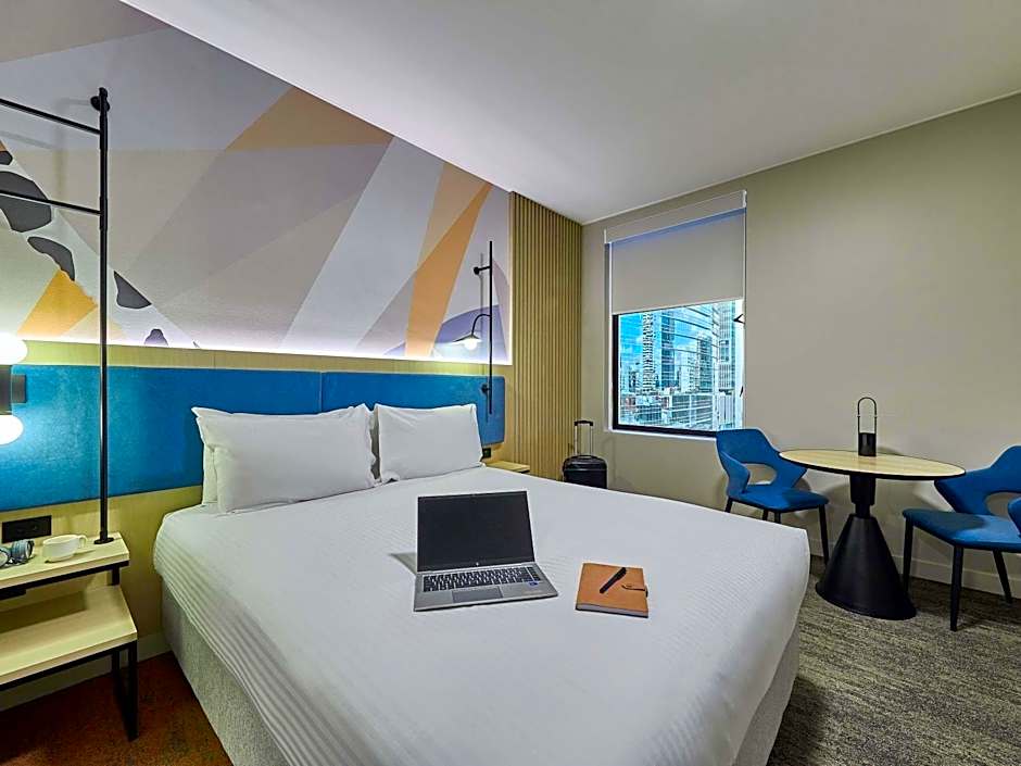 Ibis Perth
