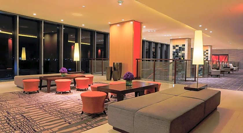 Holiday Inn & Suites Makati By IHG