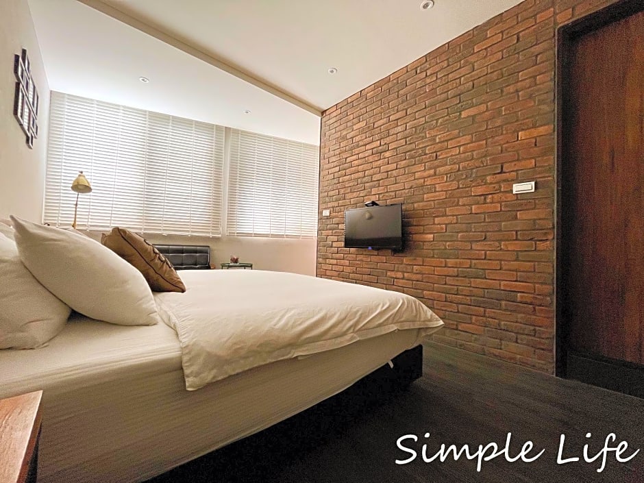 Simple Life Room
