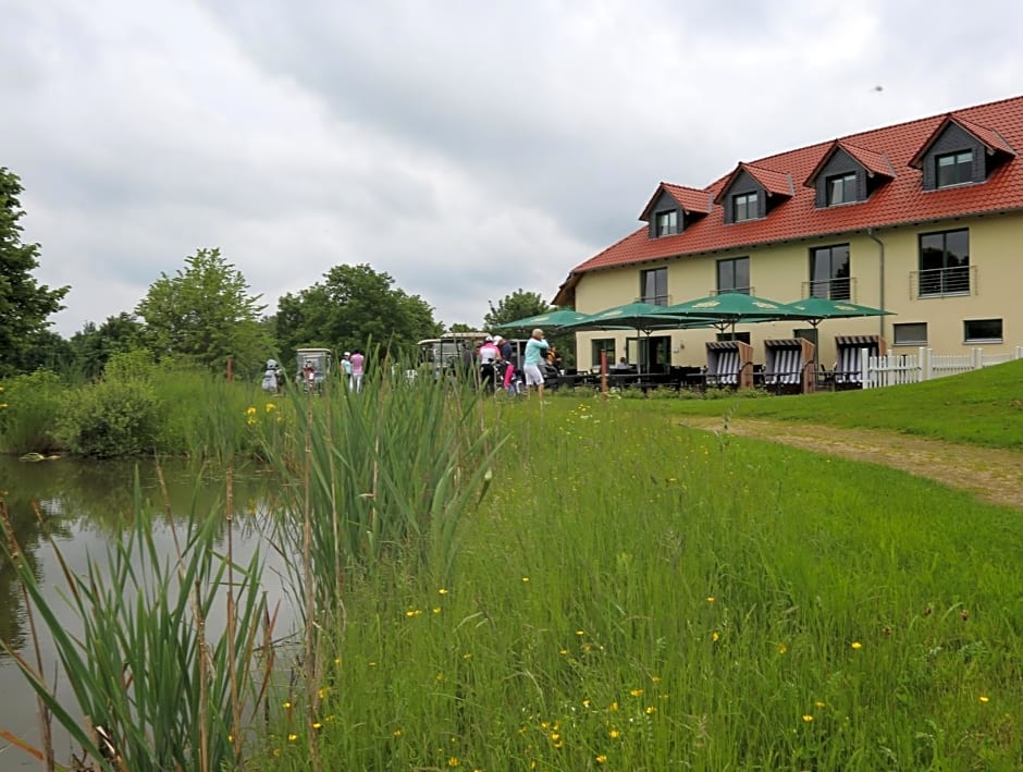 Apartments Golfpark Schlossgut Sickendorf
