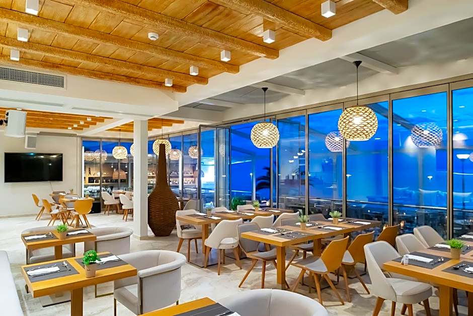 Sea Level Hotel by Diomedes Group