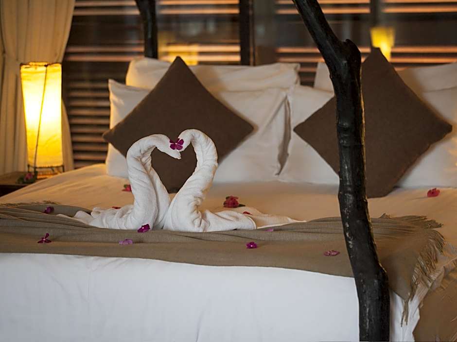 Dhevatara Beach Hotel