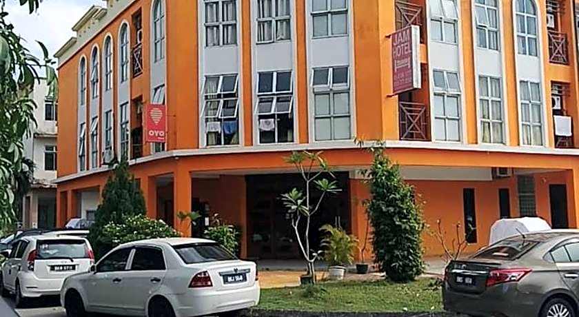 JAM Hotel Kota Warisan Near ERL Salak Tinggi Sepang