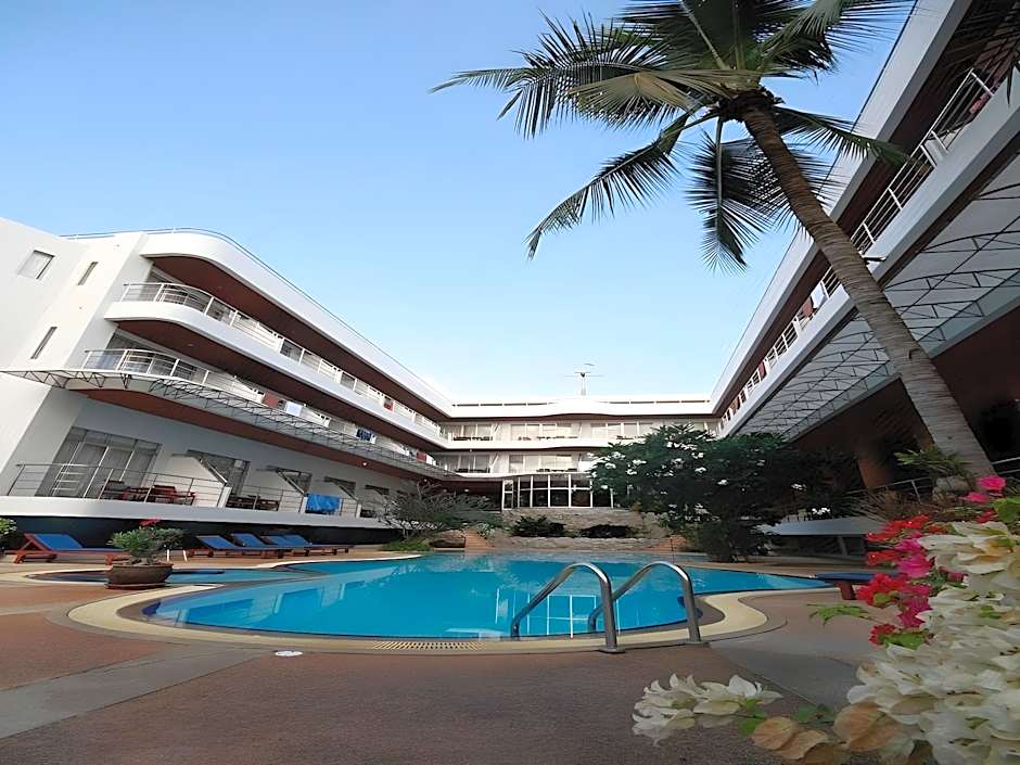 Samui First House Hotel