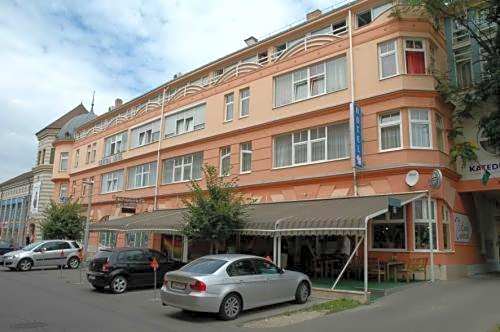 Hotel Central