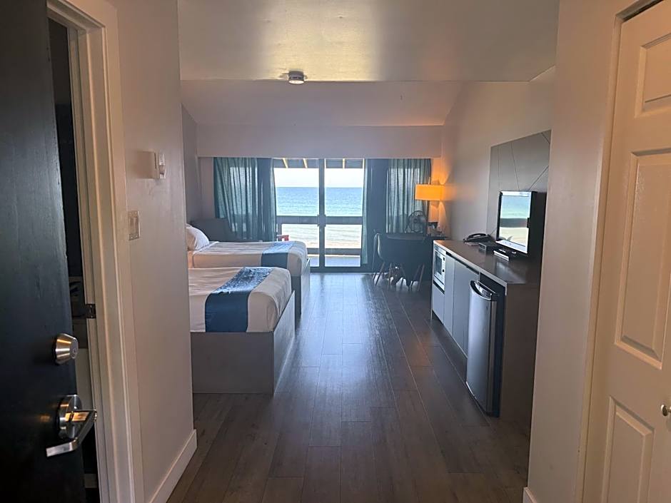 Photo 1 of 7 of Deluxe, Sea View