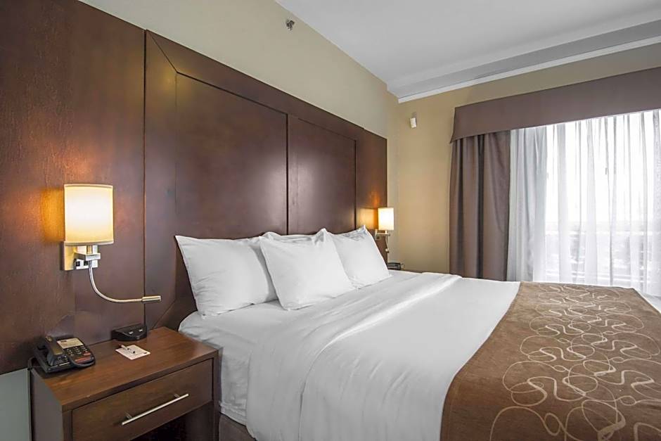 Comfort Suites Saskatoon