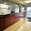Travelodge by Wyndham Sellersburg / Louisville North