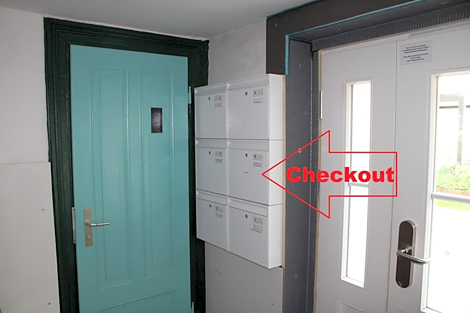 Space Hotel im Campus der JvP Schule