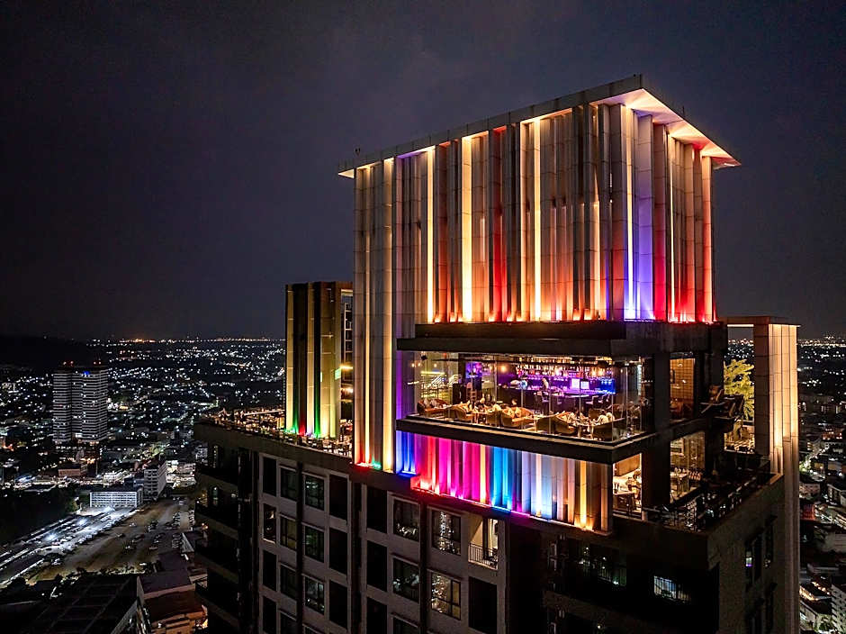 Oakwood Hotel & Residence Sri Racha