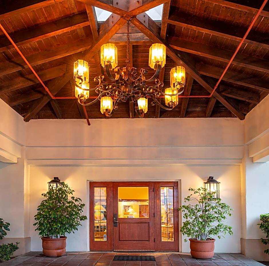 Clocktower Inn