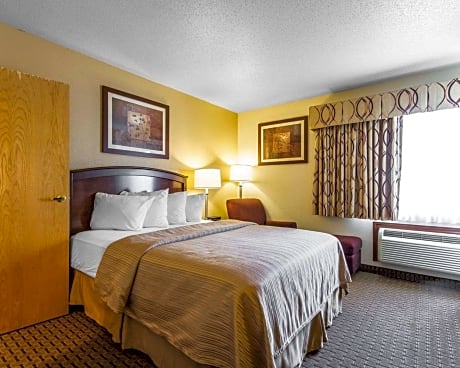 1 Queen Bed, Nonsmoking, Accessible