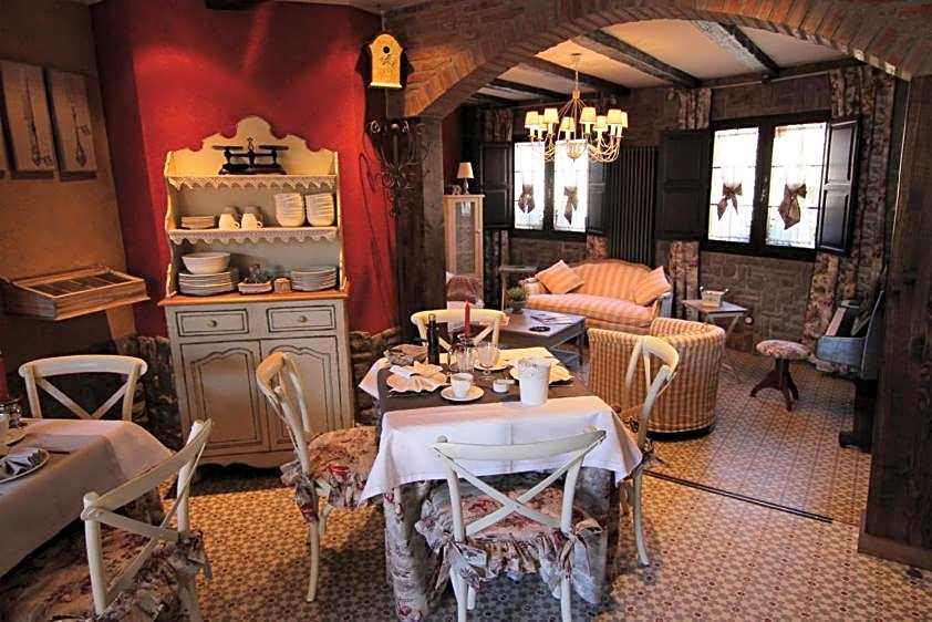 Hotel Rural La Tenada