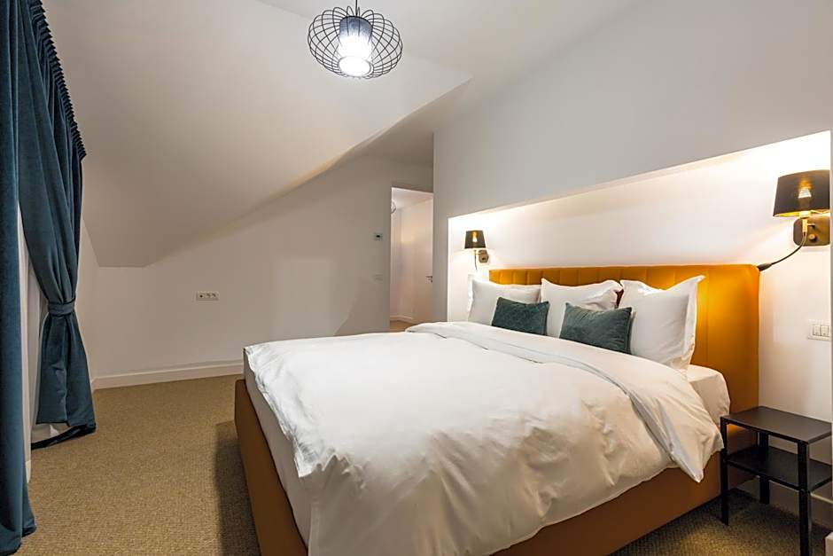 UpperHouse Suites & More