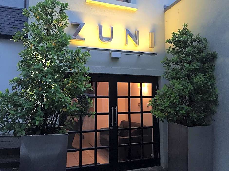 Zuni Restaurant & Boutique Hotel