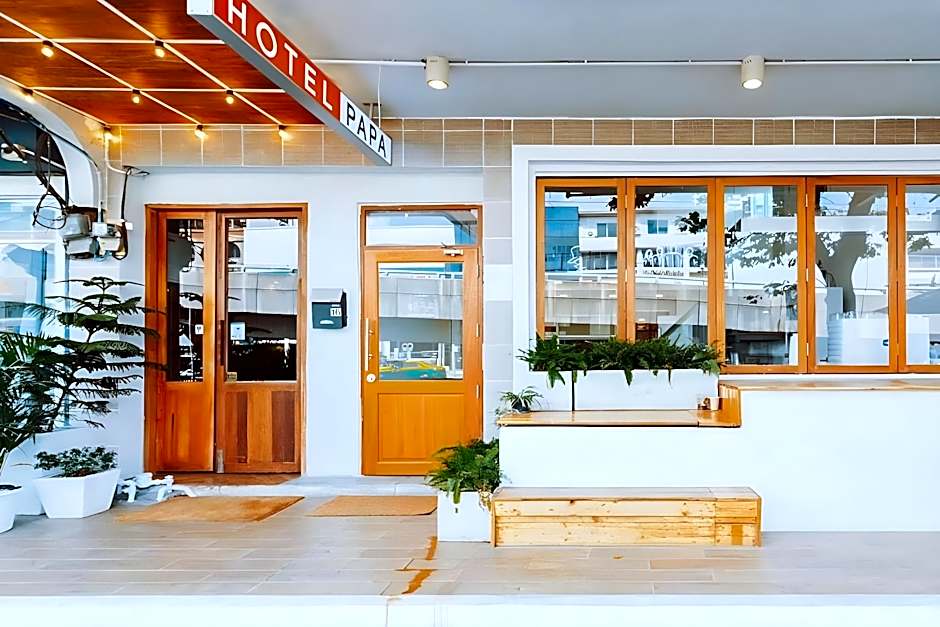Hotel Papa Bangkok Siriraj