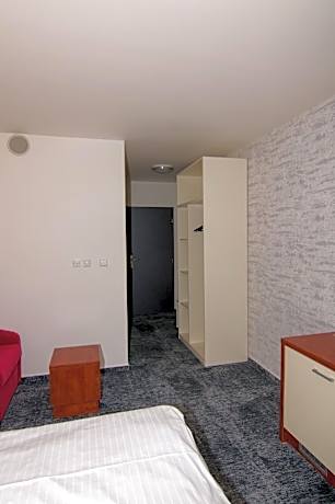 Economy Double or Twin Room