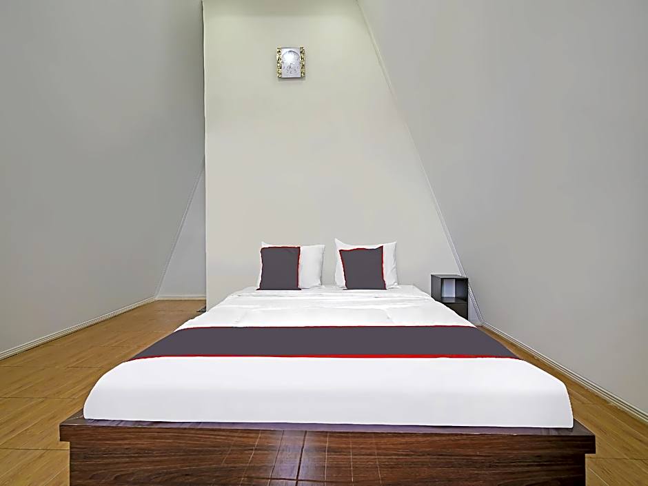 Collection O 92634 Villa Ds