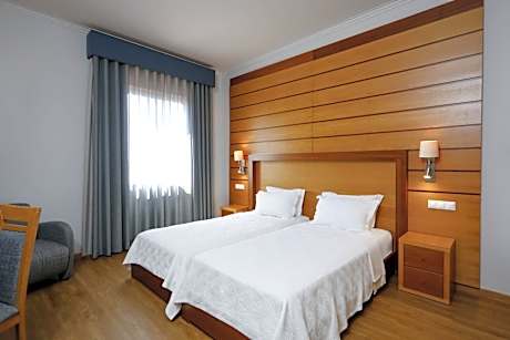 Twin Room - Pet Friendly