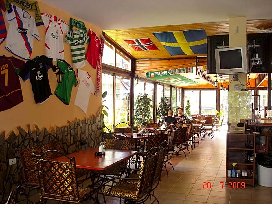 Friends Family Hotel