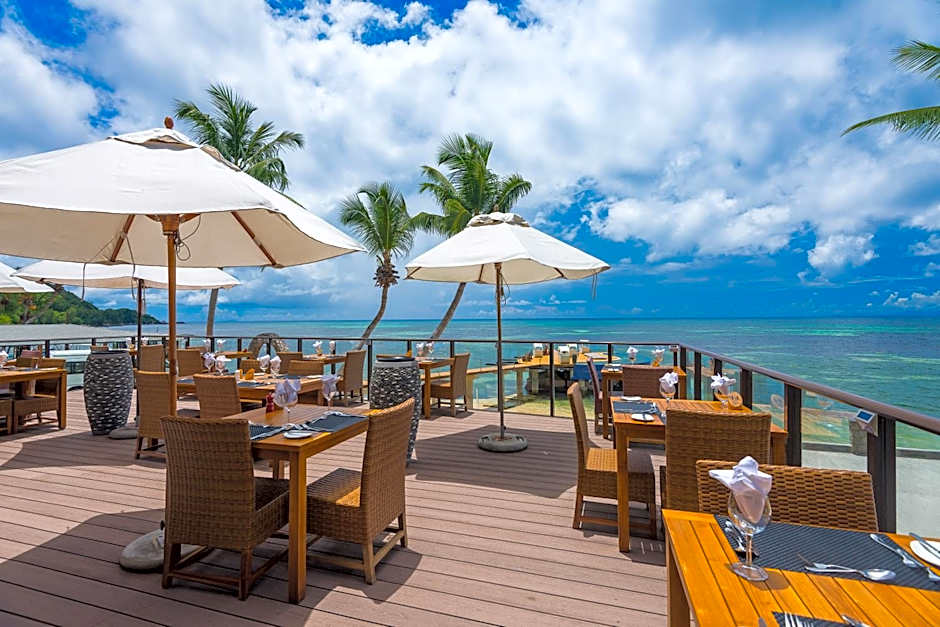 Coco de Mer and Black Parrot Suites