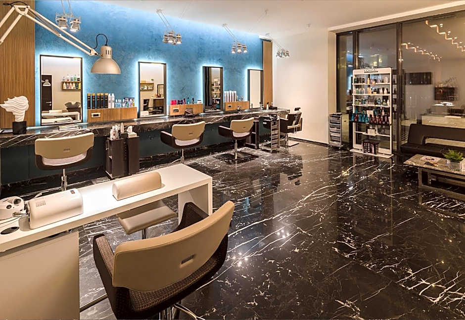 Sky Blue Hotel & Spa