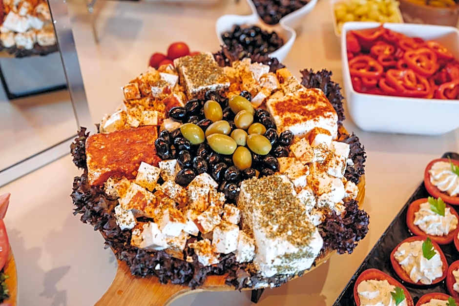 Amaris Hotel - All inclusive - Free parking