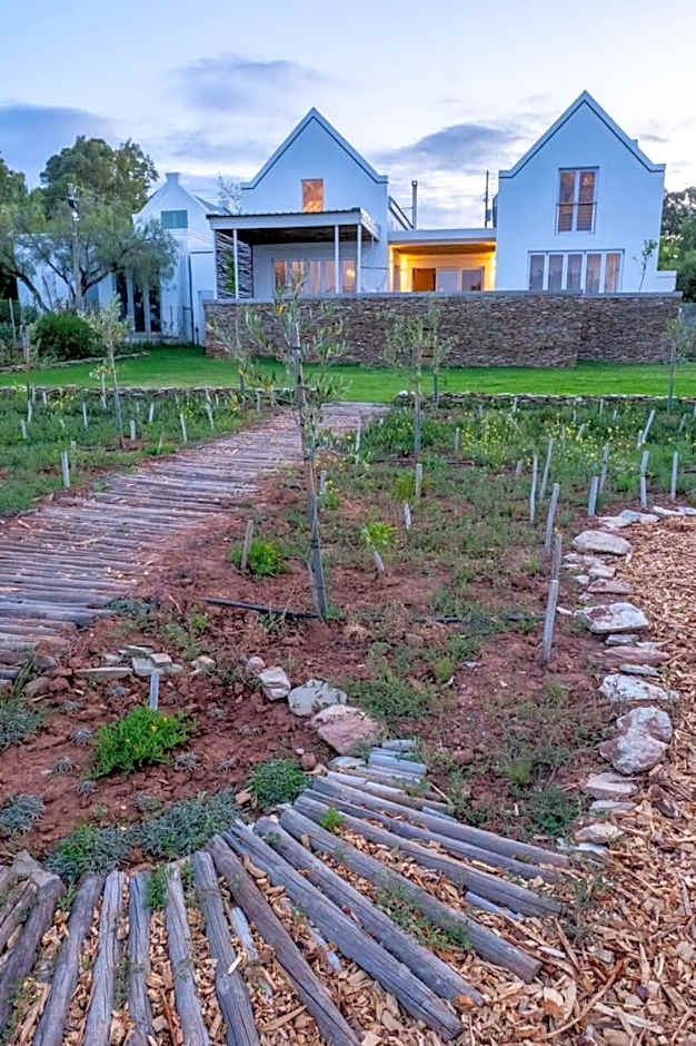 Spacious Post-and-Beam Marvel in quiet McGregor