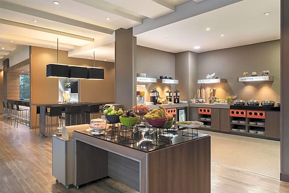 Hampton Inn By Hilton Medellin, Colombia