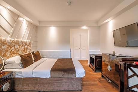 Garden Double Room with Patio