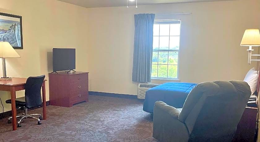 Candlelight Inn Suites Hwy 69 near McAlester