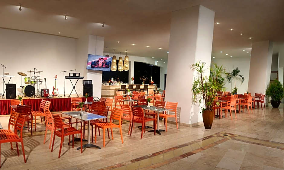 HS HOTSSON Hotel Acapulco
