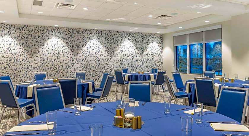 Cambria Hotel Rock Hill - University Center