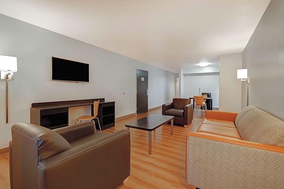 Motel 6-Lakeville, MN - South - Lakeville