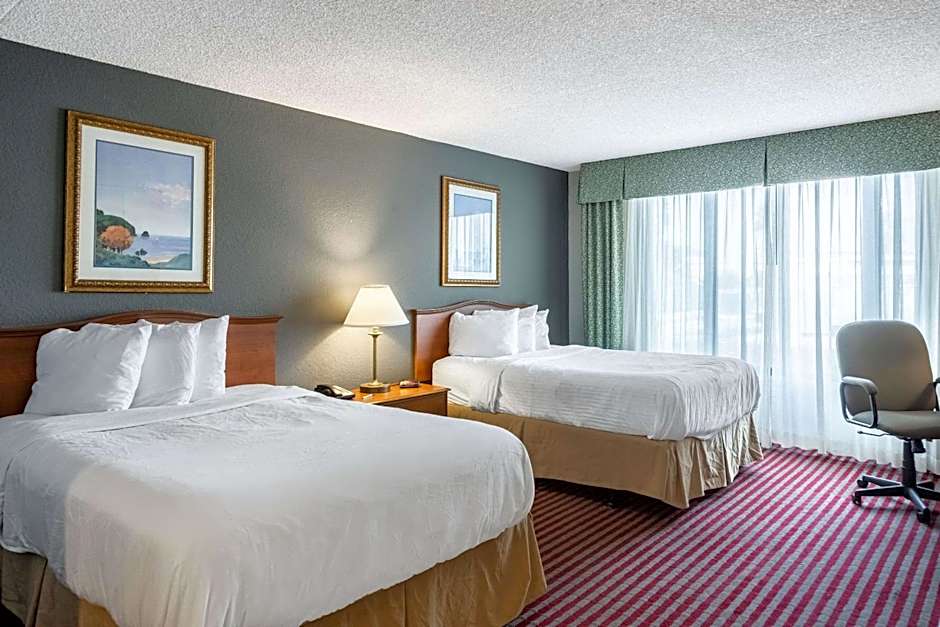 Lakeland Hotel
