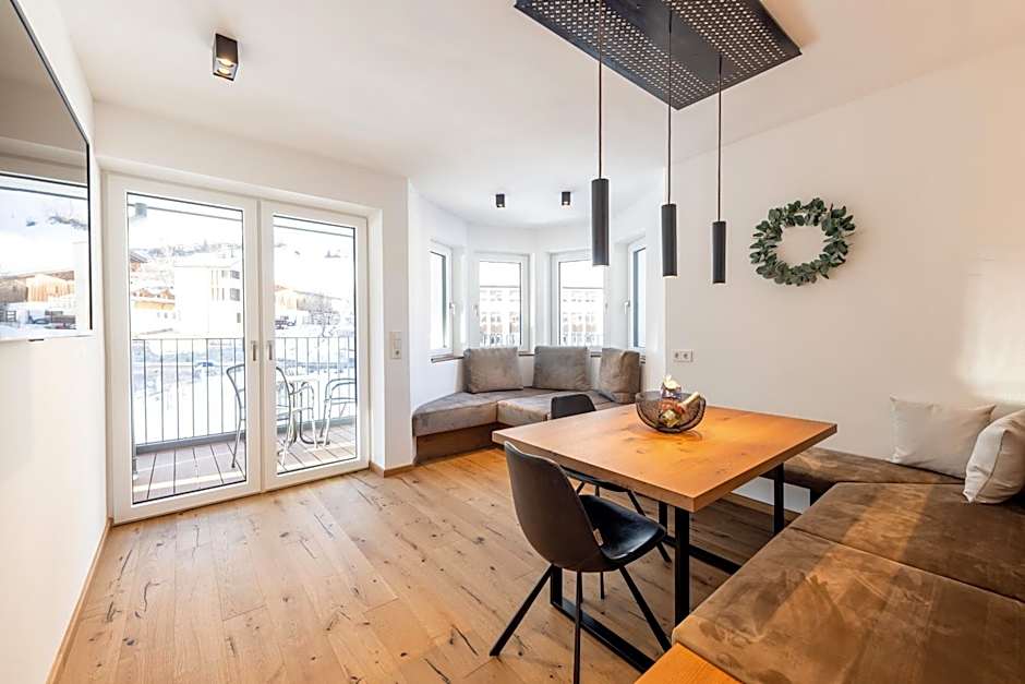 Max Mountain Apartments