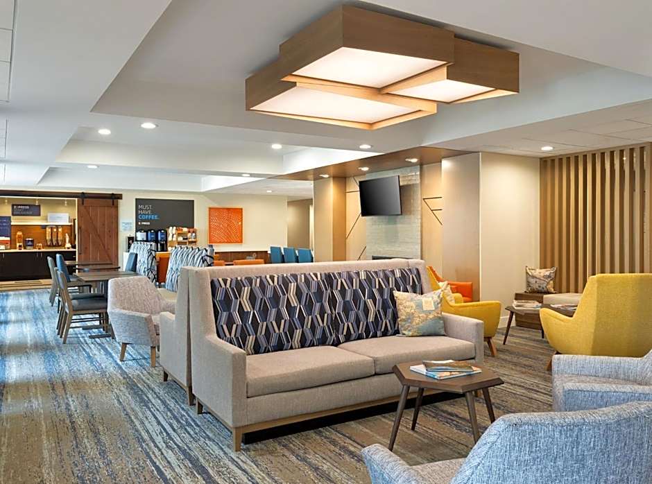 Holiday Inn Express Indianapolis Airport By IHG