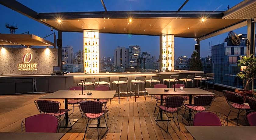 O Monot Luxury Boutique Hotel