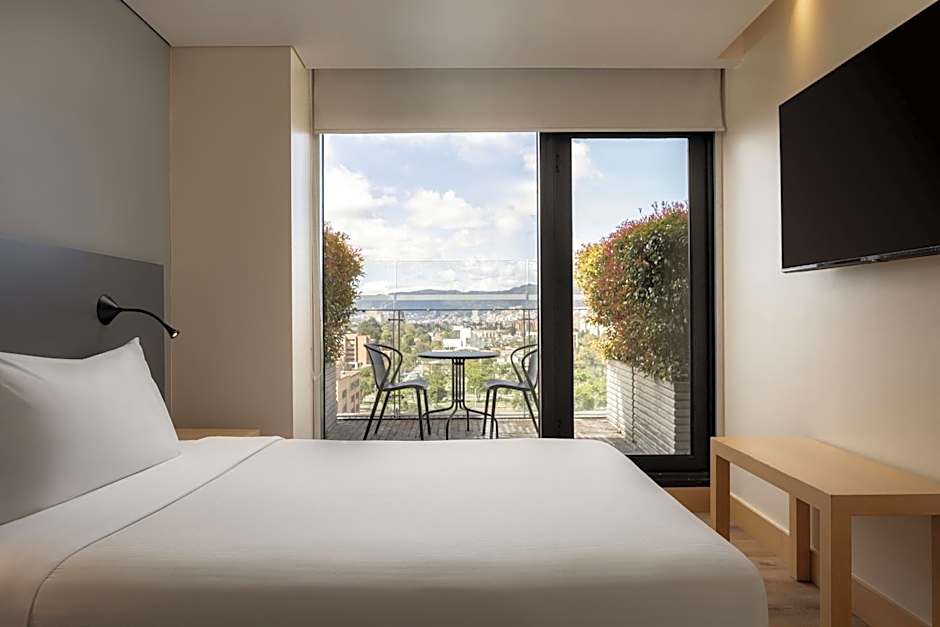 Fairfield by Marriott Bogota Embajada