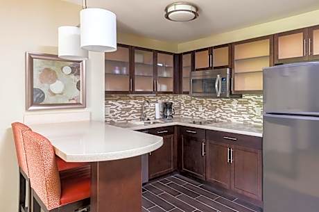 One-Bedroom King Suite