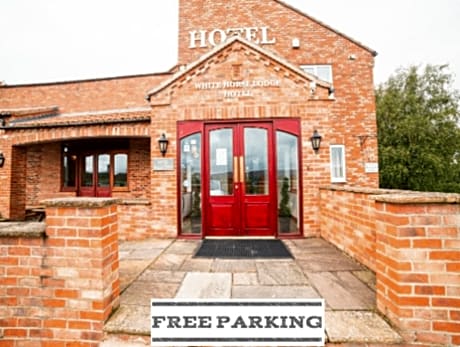 OYO White Horse Lodge Hotel, East Thirsk