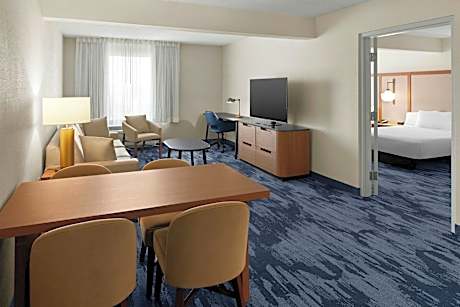 Suite, 2 Queen, Sofa Bed, Mountain View, Mountain View