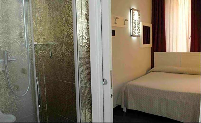 Hotel Aaron