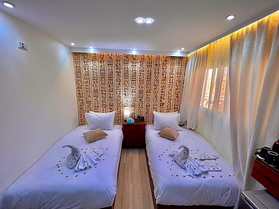 Pyramids View Guest House