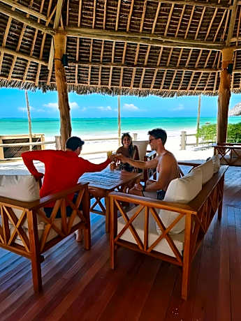 Palmtreeresortbwejuu