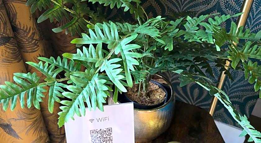 Sir Alfred Munnings Hotel