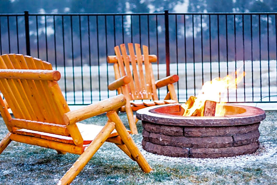 Alpine Trail Ridge Inn