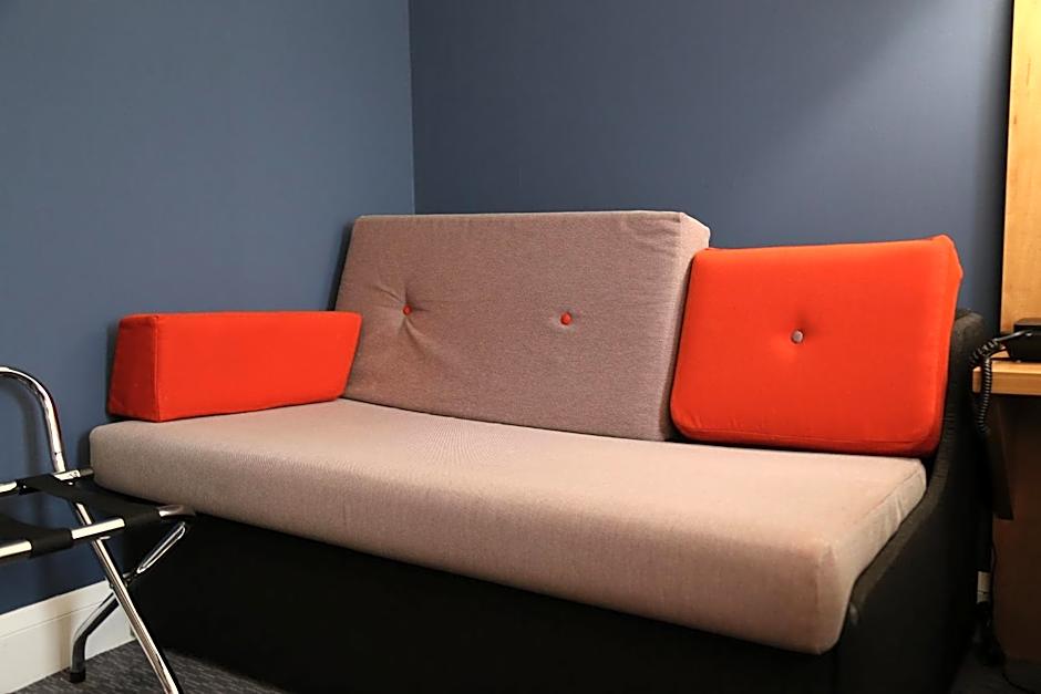 Holiday Inn Express Nuneaton By IHG