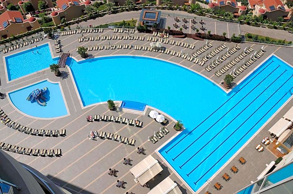 Appartement Goldcity 2 chambres, vue sur mer, aquapark non inclus