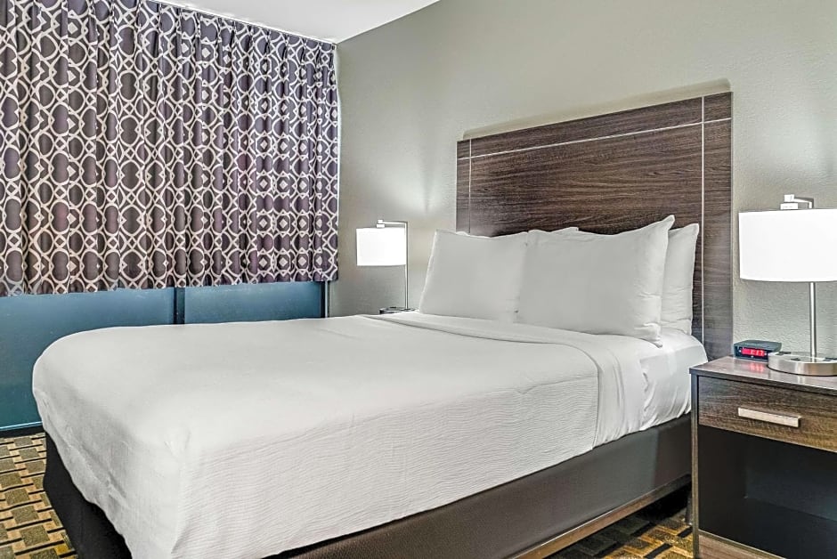 Quality Inn Detroit Downtown